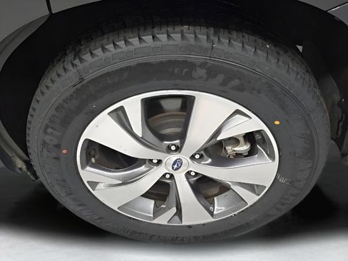 Used 2025 Subaru Ascent Premium AWD/4WD image 32