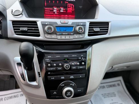 Used 2011 Honda Odyssey EX-L image 12