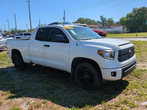 Used 2019 Toyota Tundra SR5 w/ SX Package RWD image 2