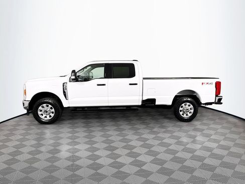 Used 2024 Ford F350 XLT w/ FX4 Off-Road Package AWD/4WD image 4