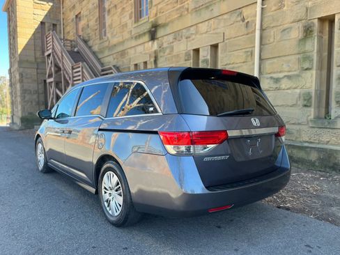 Used 2016 Honda Odyssey LX image 3