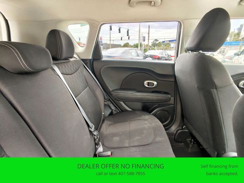 Used 2016 Kia Soul FWD image 15