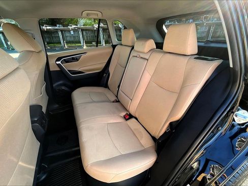 Used 2023 Toyota RAV4 LE image 24