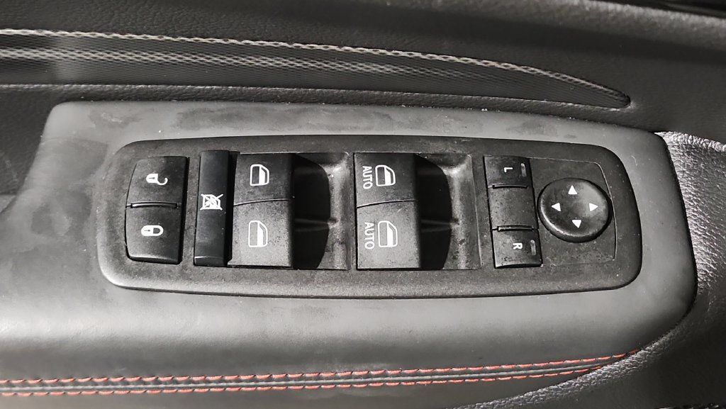 Used 2025 Dodge Durango R/T AWD/4WD image 17