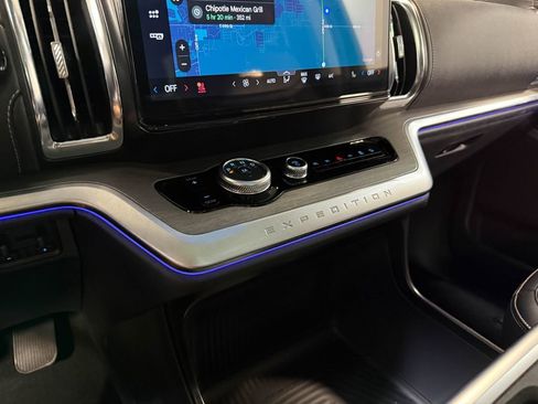 Used 2025 Ford Expedition Max Platinum image 84