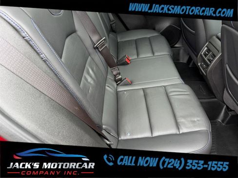 Used 2024 Cadillac XT4 Sport AWD/4WD image 30