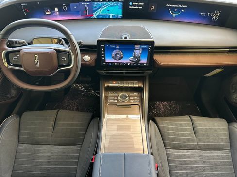 New 2026 Lincoln Nautilus Black Label AWD/4WD image 12
