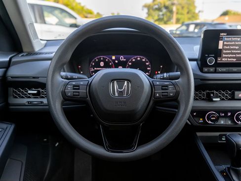 Used 2023 Honda Accord EX image 26