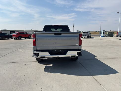 Used 2023 Chevrolet Silverado 1500 LT image 4
