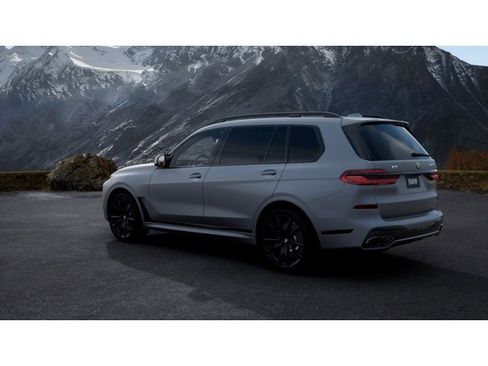 New 2027 BMW X7 M60i AWD/4WD image 2