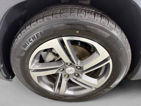 Used 2021 GMC Terrain SLT w/ Infotainment Package II FWD image 13