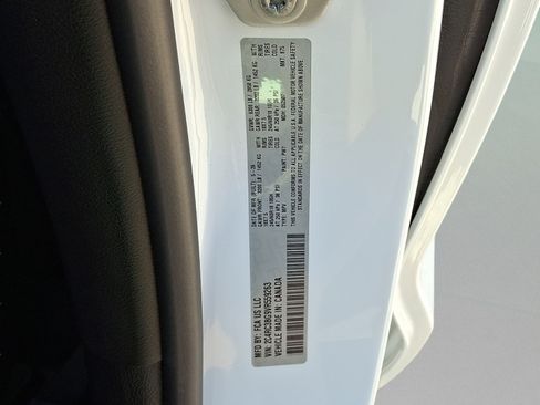 New 2027 Chrysler Pacifica Select w/ Family Tech Group AWD/4WD image 16