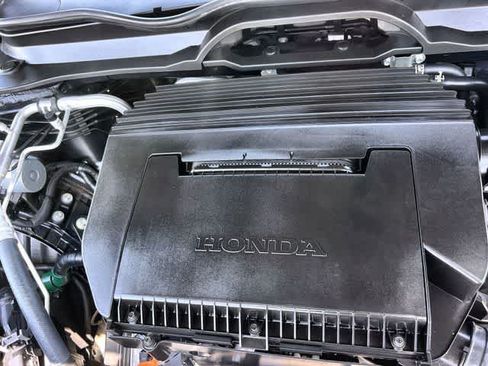 Certified 2023 Honda Pilot Elite image 10