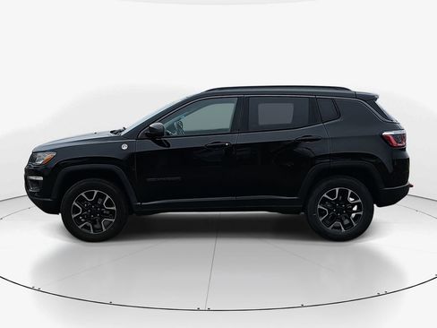Used 2019 Jeep Compass Trailhawk image 4