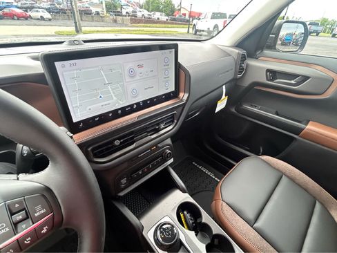 New 2026 Ford Bronco Sport Outer Banks w/ Outer Banks Tech Package+ AWD/4WD image 32