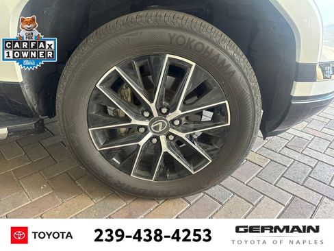 Used 2024 Lexus GX 550 w/ Cold Area Package AWD/4WD image 12