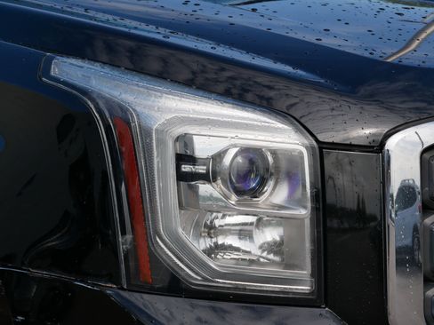Used 2015 GMC Yukon SLT w/ Open Road Package AWD/4WD image 17