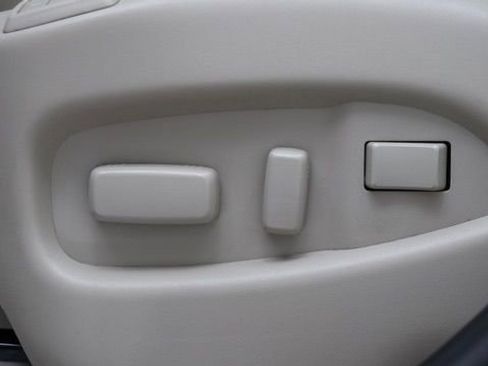 Used 2014 Cadillac SRX Premium image 16