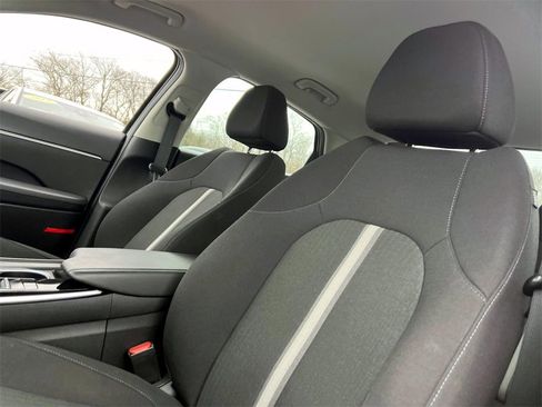 Certified 2022 Hyundai Sonata SE w/ Cargo Package image 10