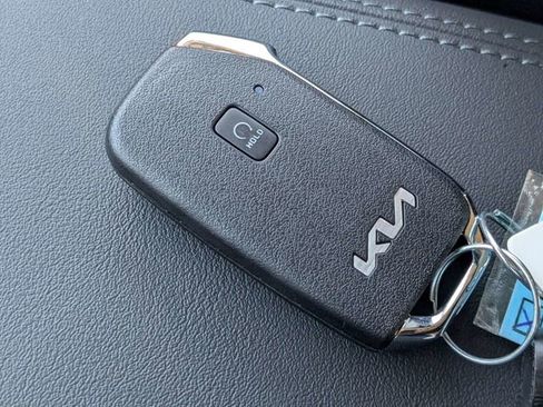 New 2026 Kia Seltos SX AWD/4WD image 31