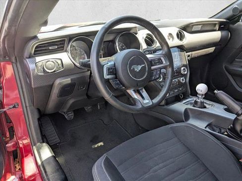 Used 2017 Ford Mustang GT w/ GT Performance Package RWD image 9