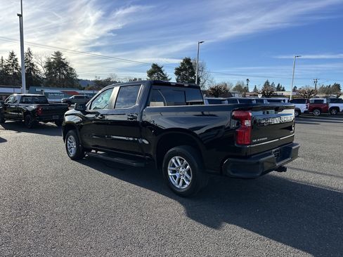 Used 2024 Chevrolet Silverado 1500 RST w/ Convenience Package II image 3