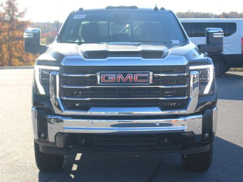 New 2025 GMC Sierra 2500 SLT w/ SLT Premium Package image 2