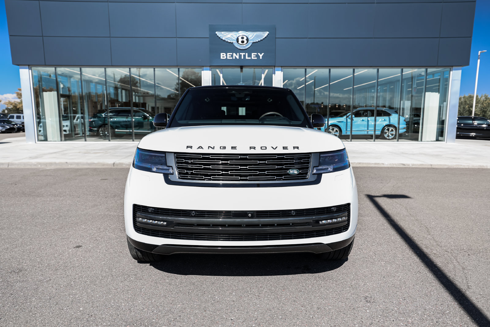 Used 2025 Land Rover Range Rover Long Wheelbase Autobiography AWD/4WD image 20