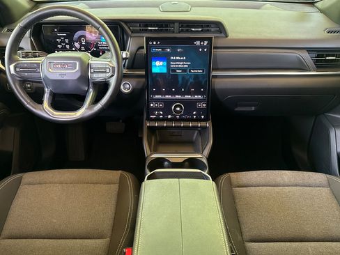 Used 2025 GMC Terrain Elevation AWD/4WD image 17