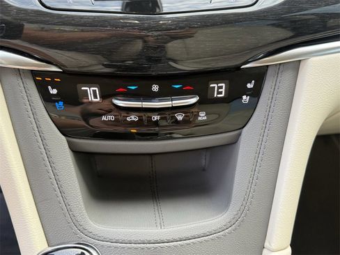 Used 2023 Cadillac XT6 Premium Luxury w/ Technology Package image 28