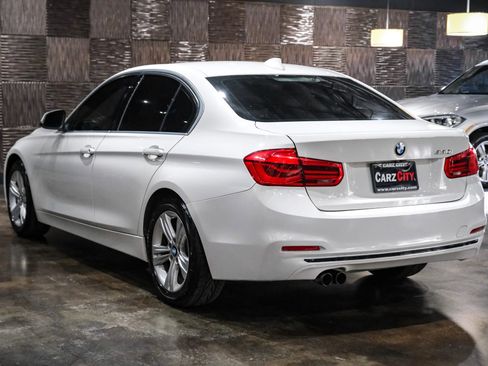 Used 2018 BMW 330i Sedan RWD image 11
