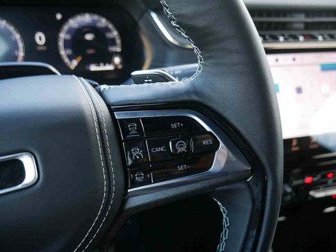 New 2025 Jeep Grand Cherokee Overland w/ Adv Protech Group III image 40