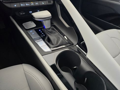 New 2026 Hyundai Elantra Limited FWD image 31