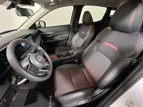 New 2025 Nissan Kicks SR image 13