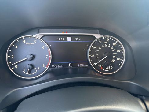 Used 2022 Nissan Altima 2.5 Platinum AWD/4WD image 34