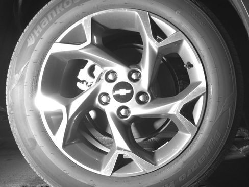 Used 2025 Chevrolet Trax LT FWD image 15