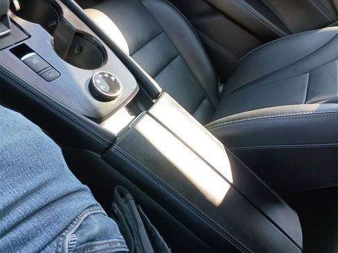 Used 2023 Nissan Rogue SL w/ SL Premium Package image 27