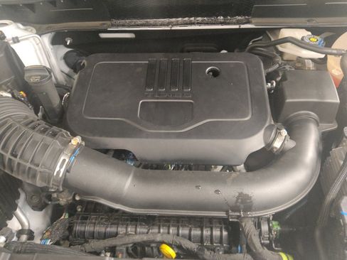 Used 2025 Chevrolet Blazer LT FWD image 30