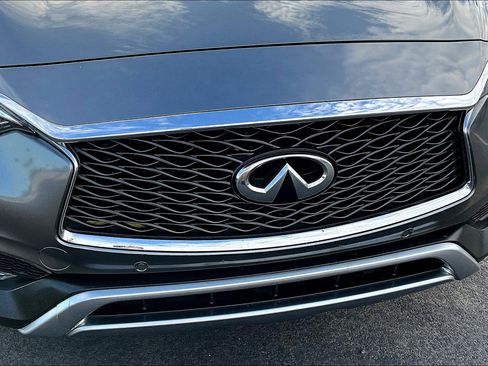 Used 2017 INFINITI QX30 Premium w/ Navigation Package image 27