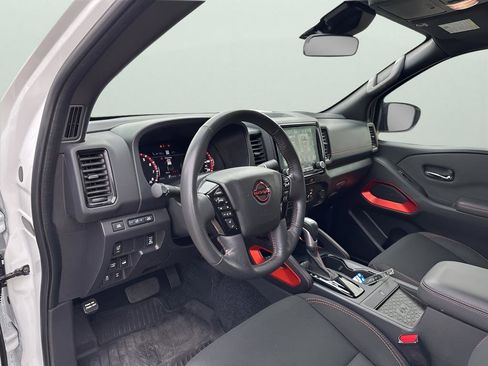 Used 2024 Nissan Frontier PRO-4X w/ Pro Convenience Package image 25