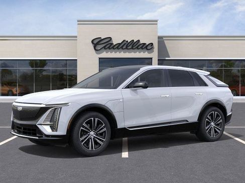 New 2027 Cadillac Lyriq Luxury RWD image 26