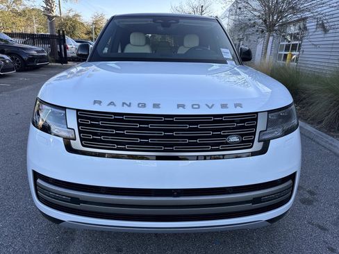 New 2026 Land Rover Range Rover Long Wheelbase SE image 8