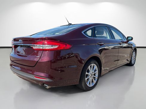 Used 2017 Ford Fusion Energi SE image 3