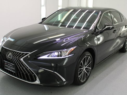 Used 2022 Lexus ES 350 Premium image 4