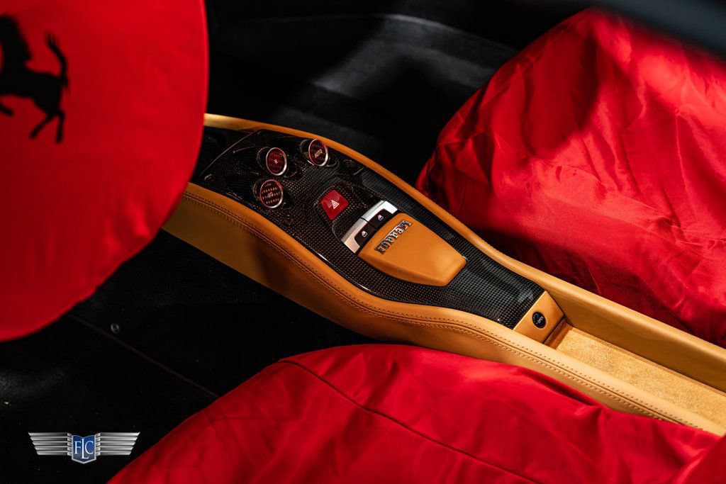 Used 2011 Ferrari 458 Italia Coupe RWD image 33