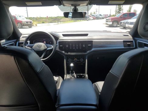 Used 2023 Volkswagen Atlas Cross Sport SE FWD image 24