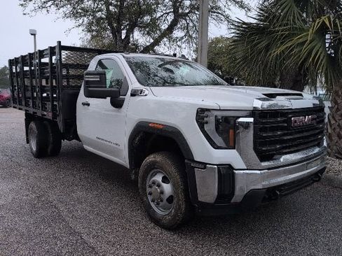 New 2025 GMC Sierra 3500 Pro image 2