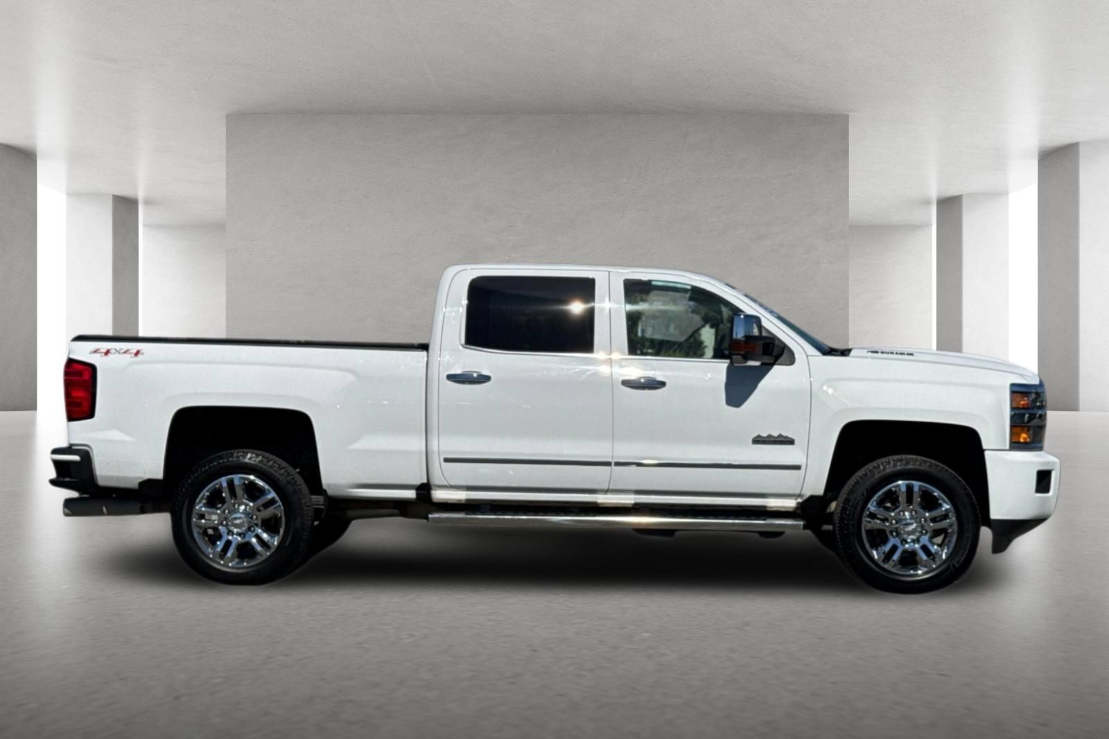 Used 2017 Chevrolet Silverado 2500 High Country w/ Duramax Plus Package AWD/4WD image 3