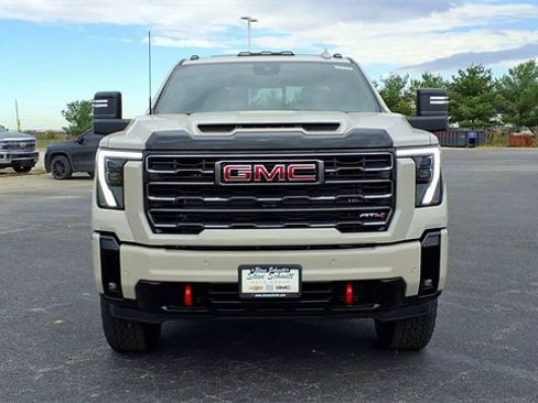 New 2026 GMC Sierra 2500 AT4 w/ AT4 Premium Plus Package image 3