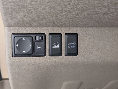 Used 2015 Nissan Frontier SV image 13